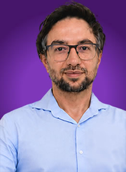 Foto do professor Dr. Mateus Bettinelli